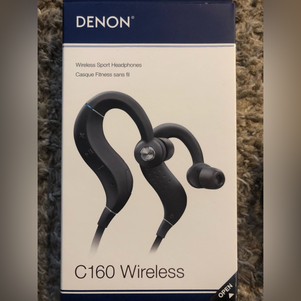 New in box, never disassembled wireless sprorts earbuds